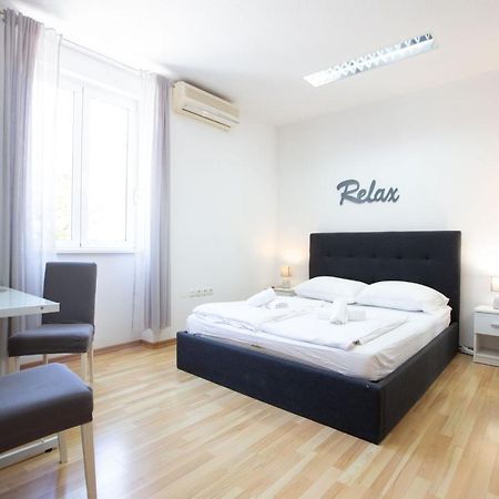 Lilly Studio Apartments Zára Kültér fotó