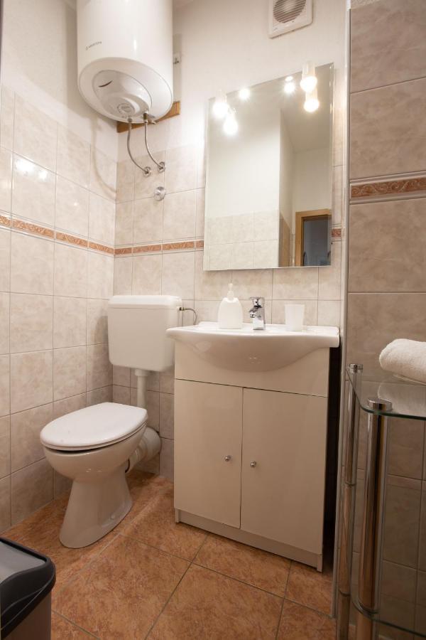 Lilly Studio Apartments Zára Kültér fotó